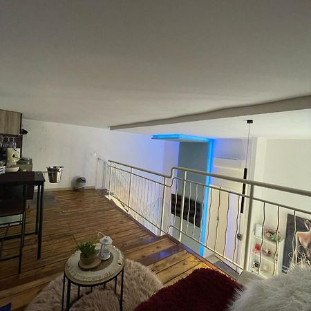 Charm E Chic Apartment เนเปิลส์ ภายนอก รูปภาพ